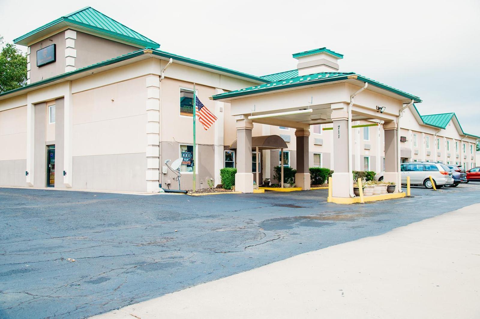 Country Garden & Suites Benton Exterior photo